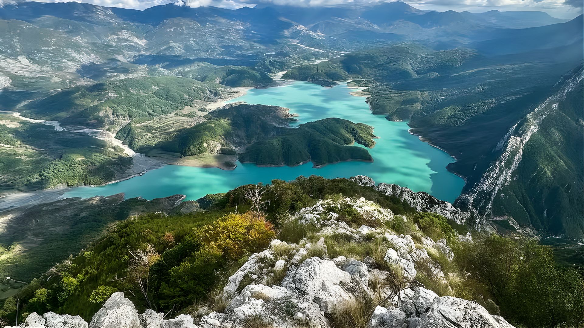 Bovilla Lake & Gamti Mountain Hiking Tour